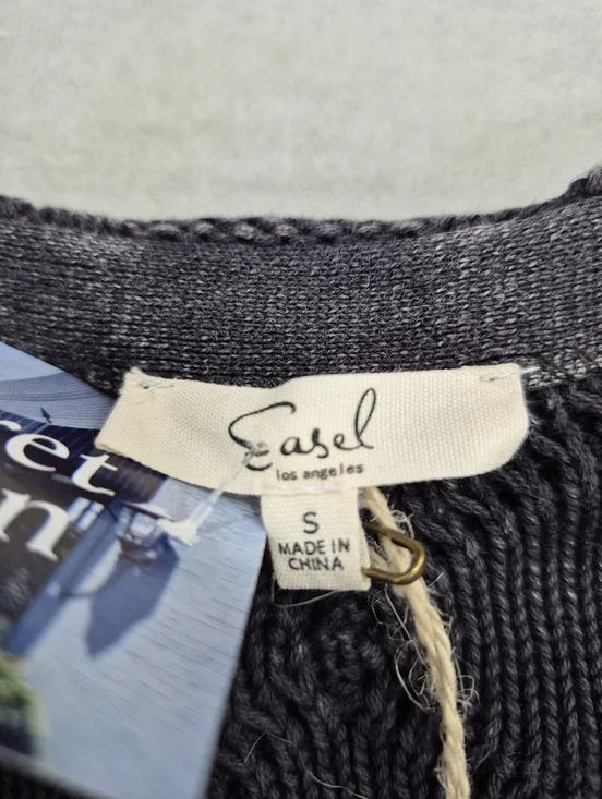 Easel cable knit cardigan sweater women's small ash gray burnout horn buttons - Picture 10 of 12